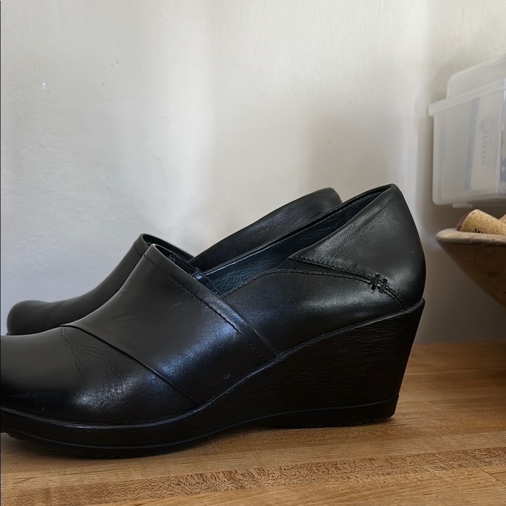 Dansko Black Wedge Slip-On Shoes with Leather Upper size 42